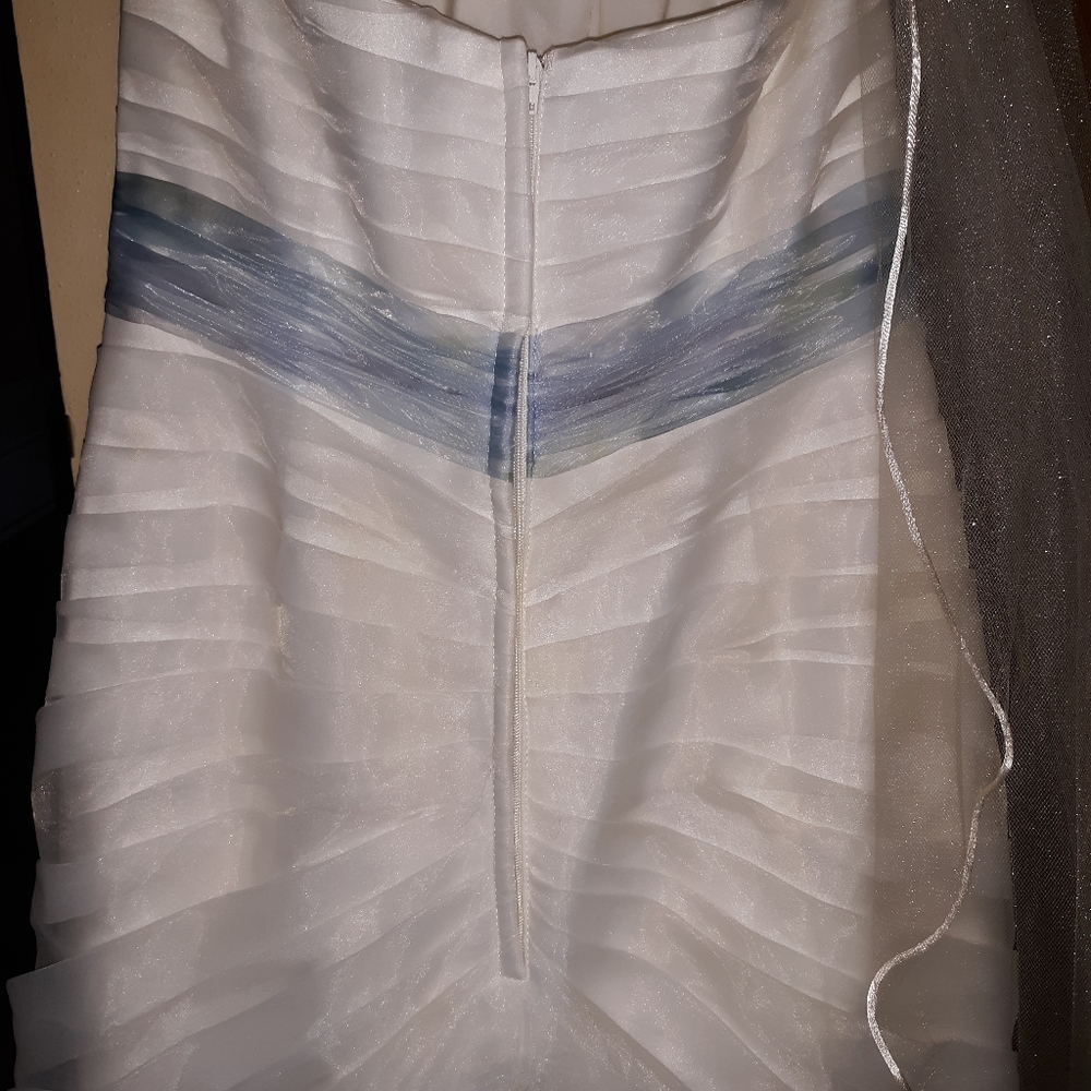 Davids Bridal Crystal Organza (SIZE 8)Bridal Gown - Picture 2 of 8